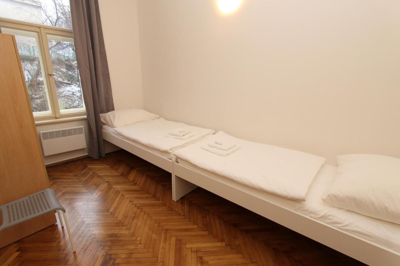 Zizka * Praha